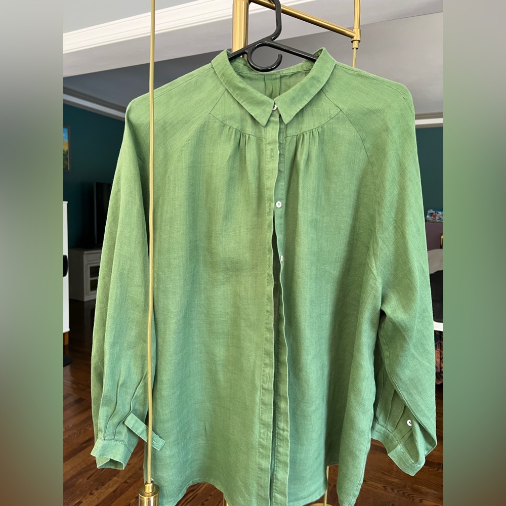 Women shirt
